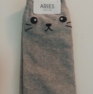 Aries, ankle cat socks
